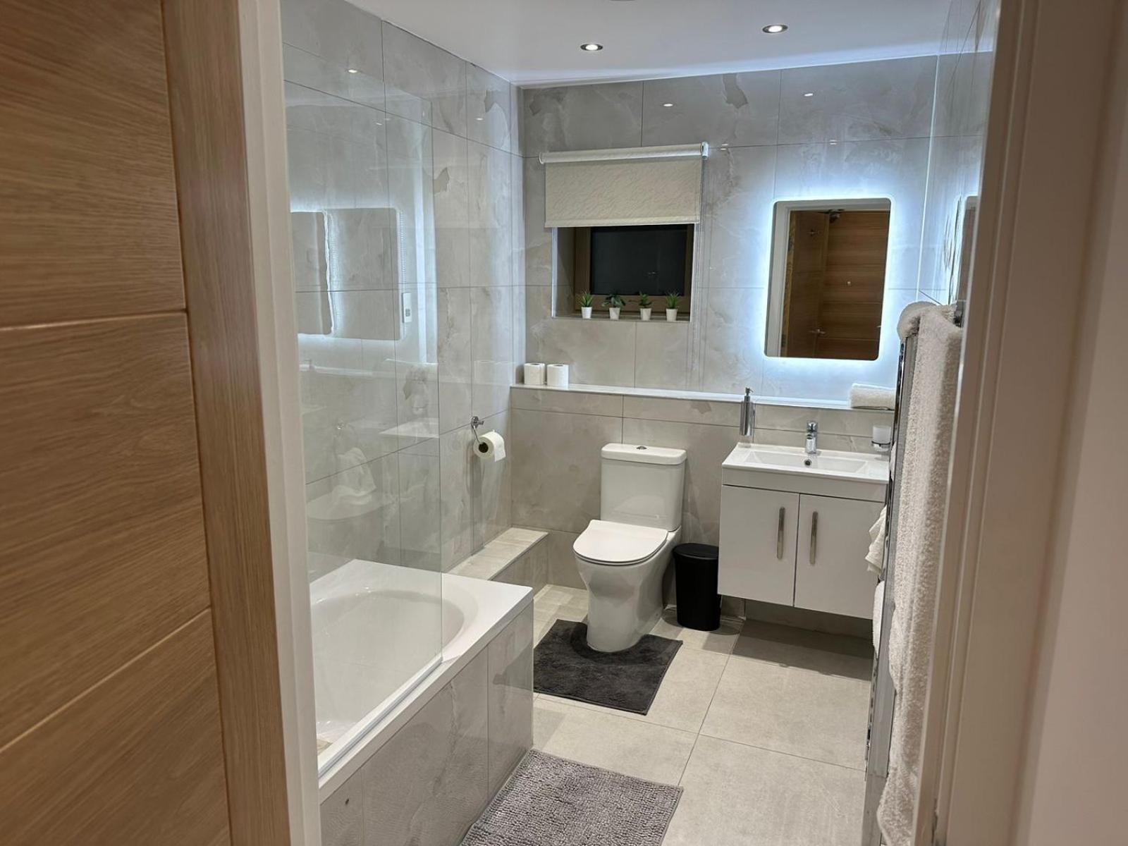 Kensington House By Solitaire Suites Slough Exteriér fotografie
